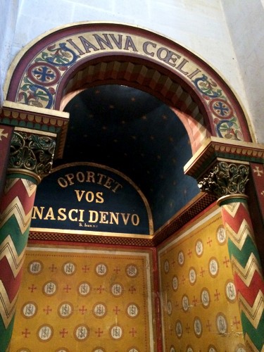 Détail de l'intérieur de l'église Saint-Léger de Cognac