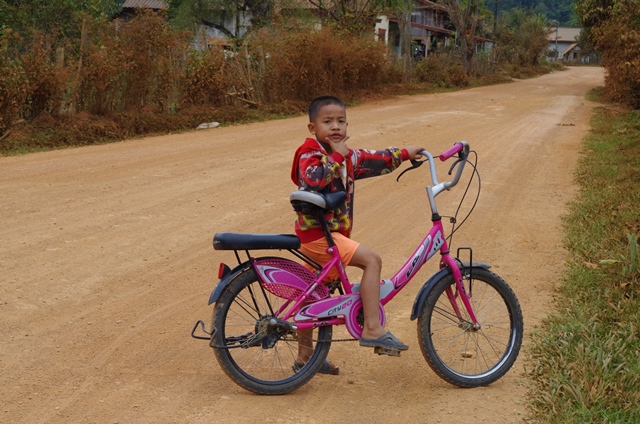 Enfant Laos