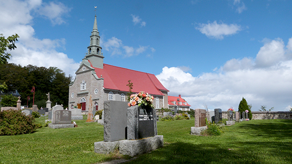 Le village de Saint-Jean de l'Île d'Orléans et sa petite église pleine de charme
