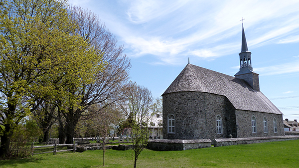 L'église Saint-Pierre de l'Île d'Orléans, considérée comme la plus ancienne église du Québec
