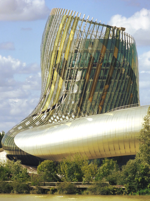 L'or de la Cité du Vin Bordeaux - blog Bar à Voyages