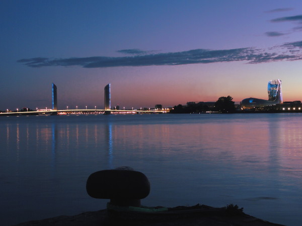 Pont et Cité du Vin Bordeaux - blog Bar à Voyages