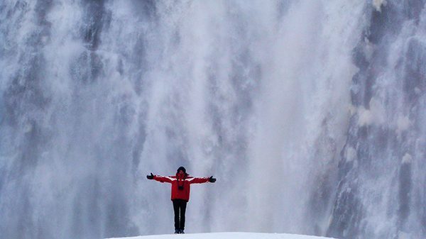 Se sentir tout petit à côté de la chute de Montmorency ©Franck/Le Bar à Voyages