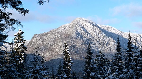Sommets saupoudrés au Parc Jacques Cartier ©Franck/Le Bar à Voyages