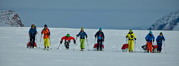 Mutation au sommet - Un paraplégique à ski sur le toit du Svalbard, un film de Damien Artero - Planète D