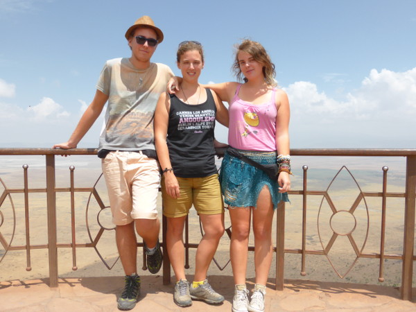 Cendrine-Sarah-Mathieu-Tanzanie-WhyNotTDM-blog-bar-a-voyages