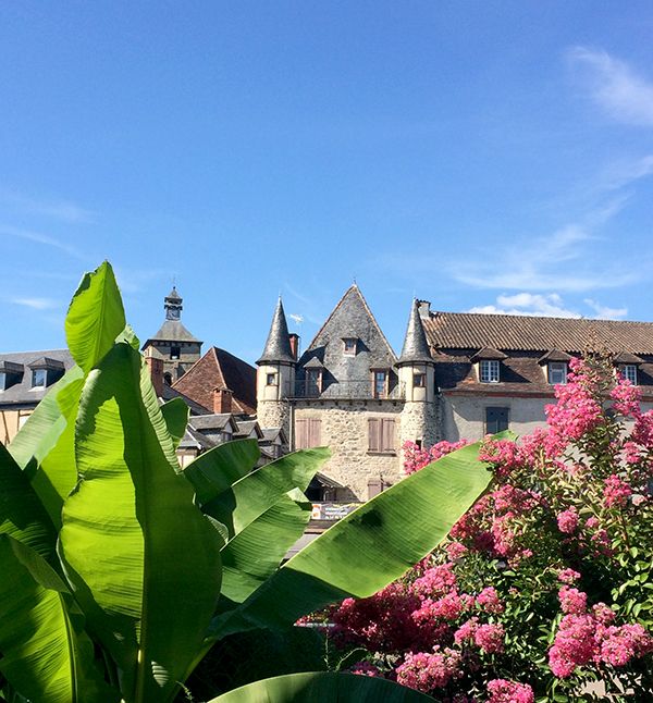 Beaulieu-sur-Dordogne, ses hôtels particuliers, ses palmiers...